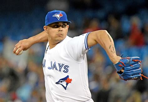 Blue Jays closer Roberto Osuna charged with assault on ...