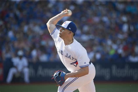 Blue Jays pitcher Roberto Osuna, charged with assault, has ...