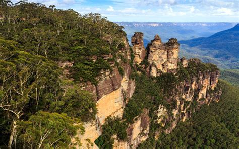 Blue Mountains and Katoomba   west of Sydney, NSW