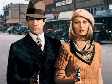 Bonnie y Clyde siguen siendo icono de estilo 50 años después