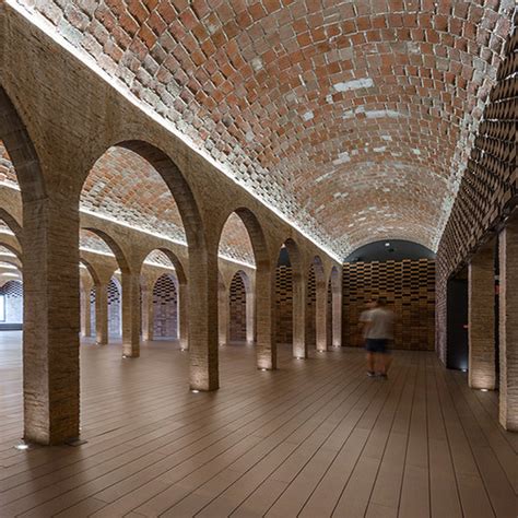 Bóveda catalana en España: 15 proyectos de arquitectura contemporánea ...