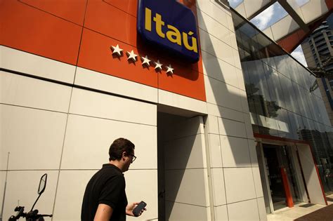 Brazilian Police Search Offices of Banco Itaú   WSJ