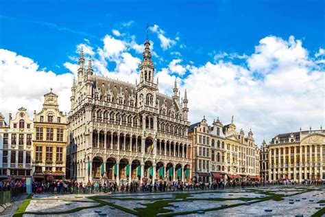 Brussels  Grand Place, a UNESCO World Heritage Site ...