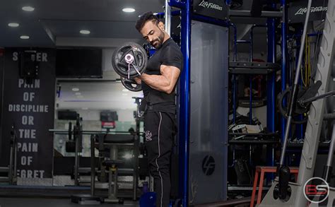 Bulk Up Your Biceps and Triceps with These Super Supersets ...