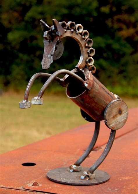 Caballo. | Escultura de acero, Arte metal reciclado ...