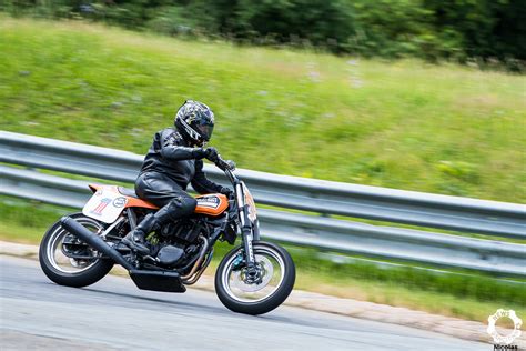 Café Racer Festival 2021 à Montlhéry, un peu de moto qui fait du bien ...