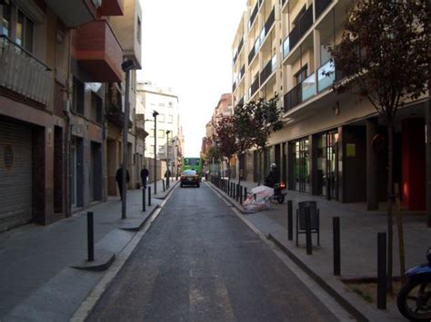 Calle Llobregat, entre Mas y Montseny, , L HOSPITALET DE ...