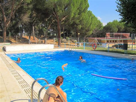 Camping La Ardilla Roja, San Martín de Valdeiglesias ...