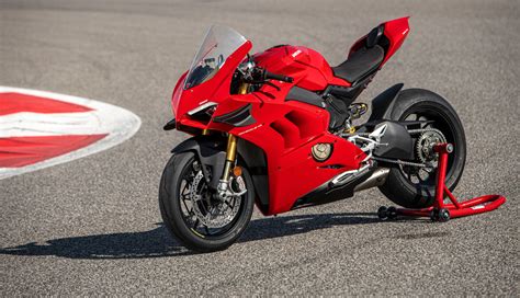 Canadian Superbike: Ducati Panigale V4 Homologated For 2022 ...