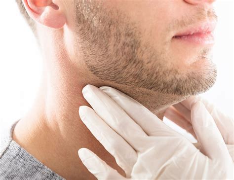 Cáncer de tiroides: síntomas y recomendaciones   Revista Vive