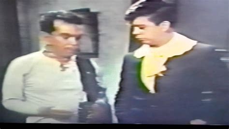 Cantinflas y Chabelo   YouTube
