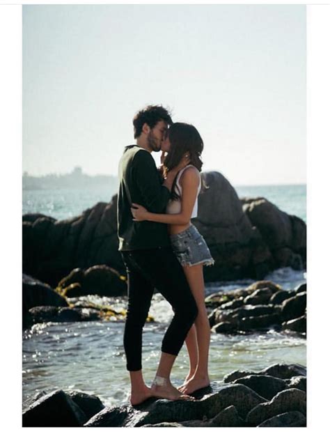 Caras | Blanquearon romance: Tini Stoessel y Sebastián ...
