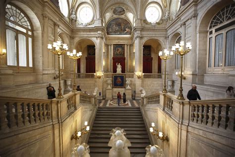 Carlos III y su Palacio Real en Madrid: historia de un ...