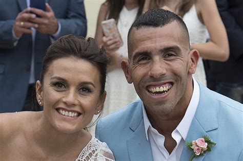 Carlos Tevez s Argentina home burgled as he married Vanesa ...