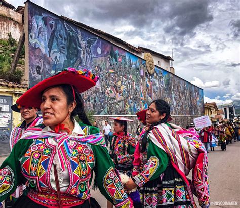 Carnaval en Cusco | Fashion, Sombrero, Hats