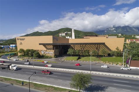 Carranza Ruiz Arquitectura Pueblo Serena Shopping Centre ...