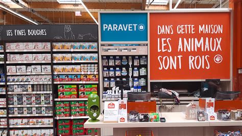 Carrefour launches new pet store concept   Inside FMCG