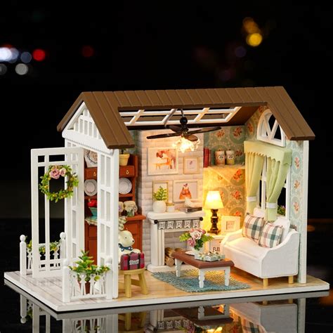 Casa De Muñecas De Madera En Miniatura Con Luz Led Y Muebles   $ 508.06 ...