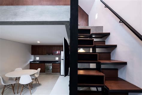 Casa xomalli pasillos, vestíbulos y escaleras modernos de ...