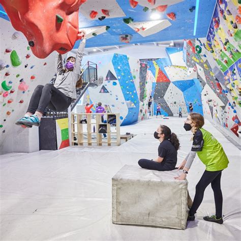 Casal estiu d escalada 2022   Indoorwall Climbing Gyms