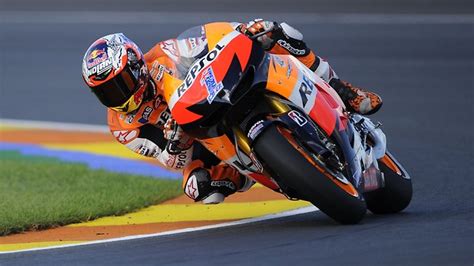 Casey Stoner finishes third in Valencia in last MotoGP race