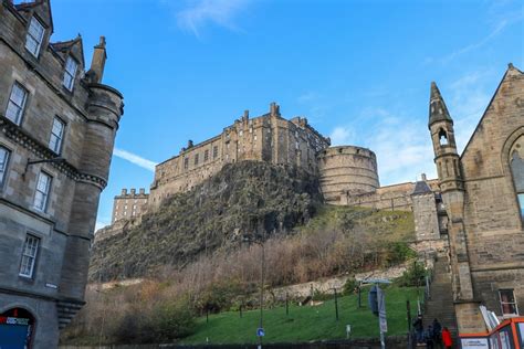 Castelo de Edimburgo: onde fica, fotos, ingressos e o que ...