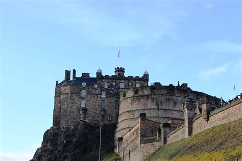 Castelo de Edimburgo: onde fica, fotos, ingressos e o que ...