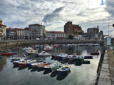 Castro Urdiales es puerto, historia y mar | EL TOMAVISTAS ...