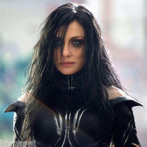 Cate Blanchett  as Hela in Thor: Ragnarok  : Celebs