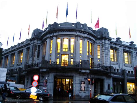 Centro de Bellas Artes en Bruselas y la exposición de ...