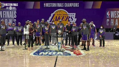 Ceremonia de presentación del trofeo Los Angeles Lakers – Campeones de ...