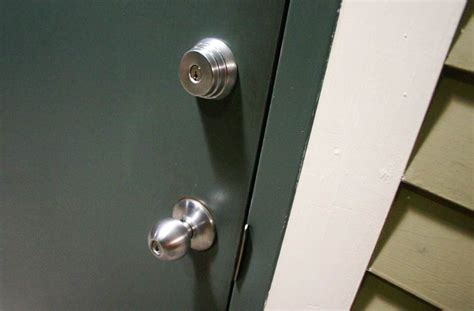 Cerraduras de seguridad para las puertas de casa | Blog FIATC