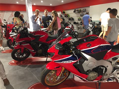 Cervemoto, nuevo espacio Honda en Reus | MotoTaller.info