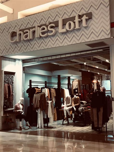 Charlie s Loft   349 fotos   Tienda de ropa para mujeres ...