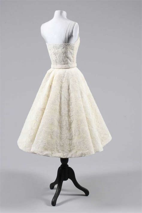 Check out this Audrey Hepburn Oscar Dress & Oscar Ceremony ...