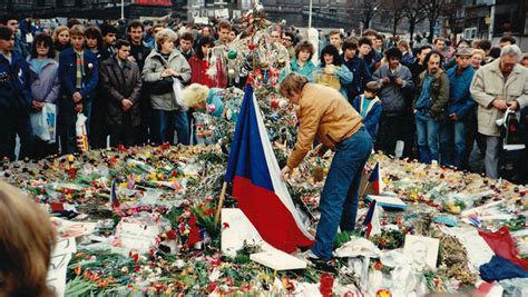 Checos celebran 25 años de libertad y recuerdan a las ...