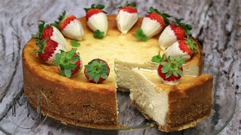 CHEESECAKE DE CHOCOLATE BLANCO Y FRESAS | Tarta de queso ...