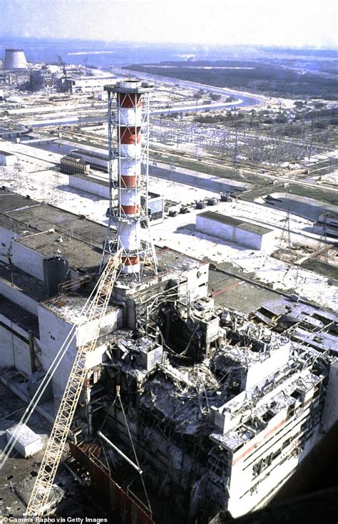 Chernobyl cover up: Soviets knew for 10 YEARS that reactor ...
