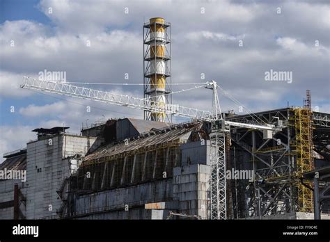 Chernobyl exploded reactor fotografías e imágenes de alta resolución ...