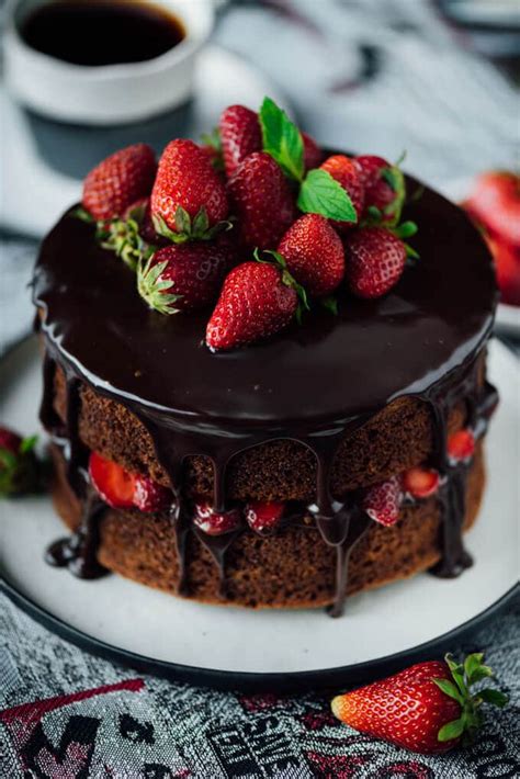 Chocolate Strawberry Cake   Give Recipe
