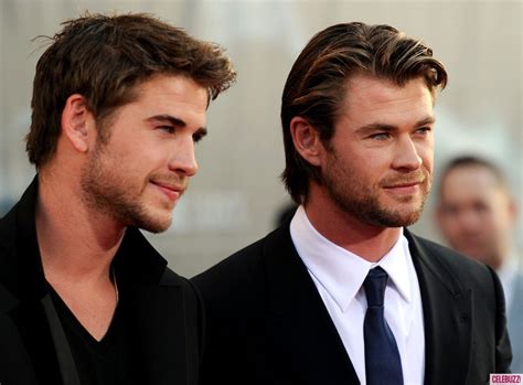 Chris Hemsworth & Cutie Bro Liam At ‘Thor’ Premiere In ...