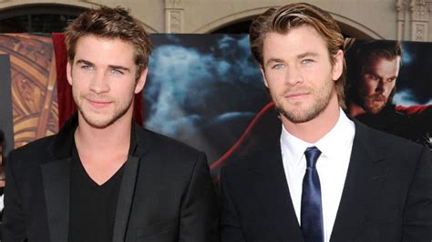 Chris Hemsworth revela con quién está su hermano Liam ...