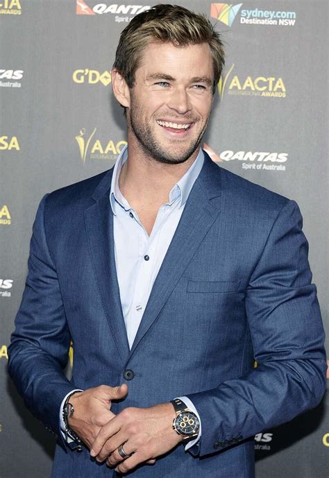 Chris Hemsworth to Bless Us With His Presence on Saturday ...