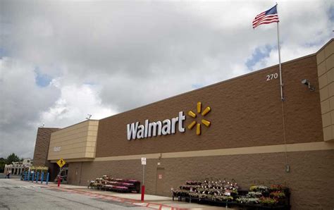 Cierran sucursal de Walmart para desinfectar instalaciones | El Diario