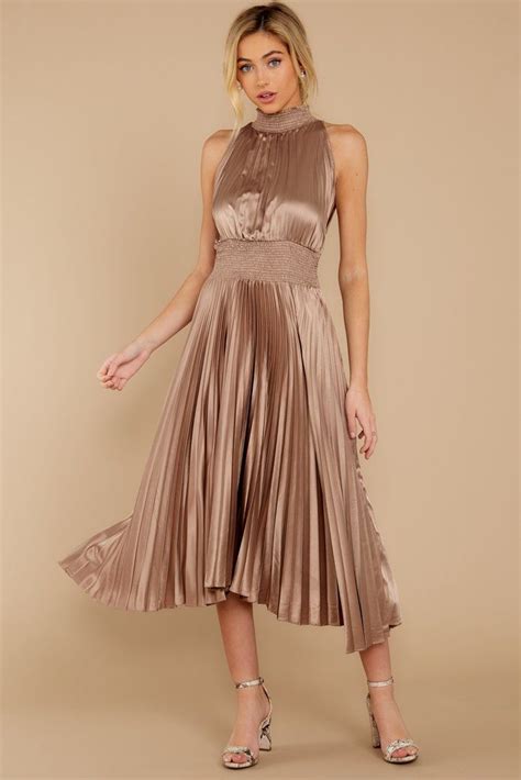 Classic Glamour Taupe Midi Dress in 2020 | Taupe midi dress, Elegant ...