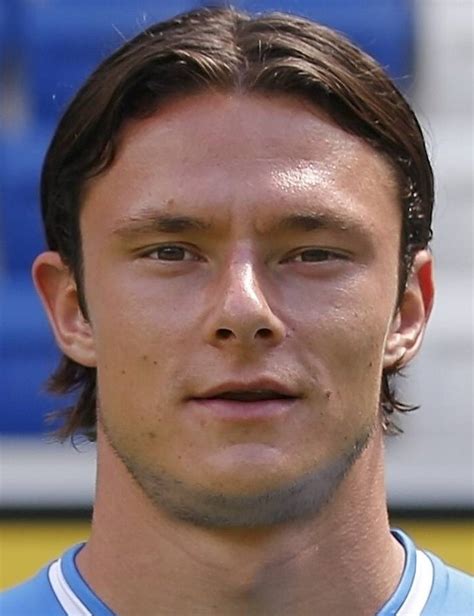 Classify German footballer Nico Schulz
