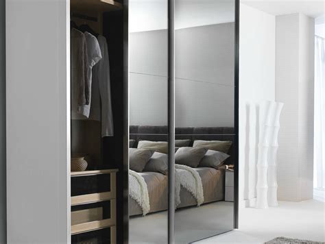 Closet y muebles de madera: closet modernos con puertas ...