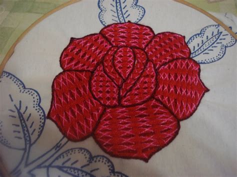 Cmo Bordar Puntada Fantasia Rojirosa | Embroidery and stitching ...