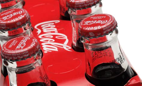 Coca Cola, Niezmienna Od XIX Wieku | Portal Dla Kobiet ...