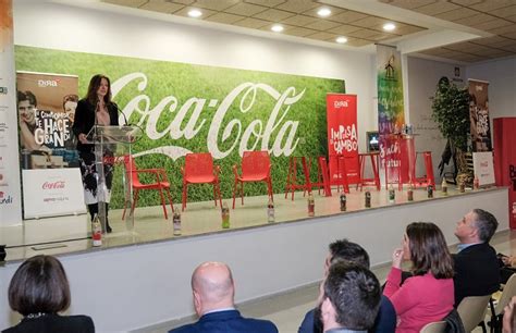 Coca Cola refuerza su compromiso con la formación y el ...